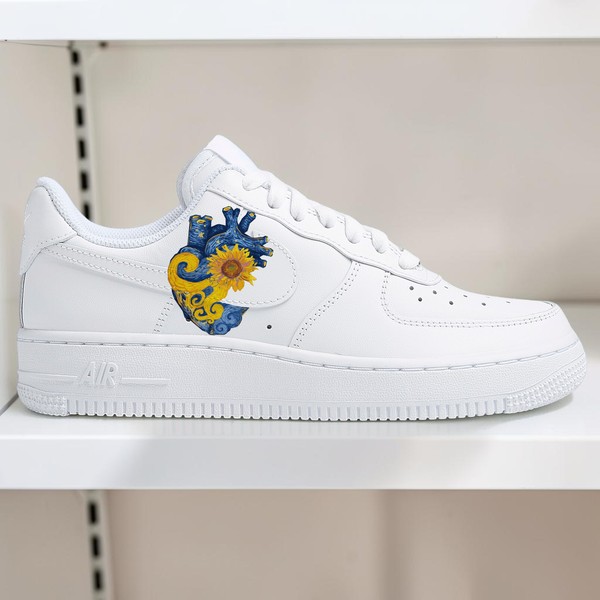 traitim.jpg - Custom Hand-Painted Shoes | ZivoSell